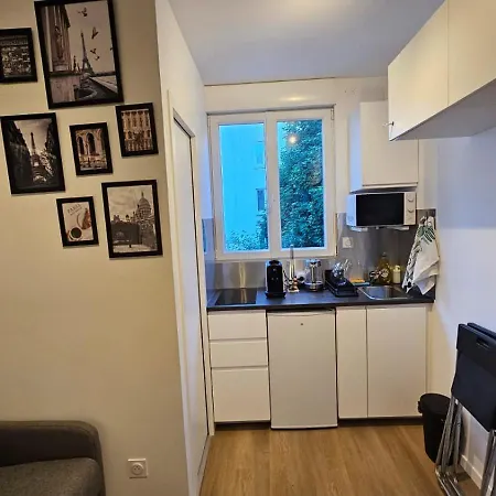 Apartment Lovely Montmartre Paris